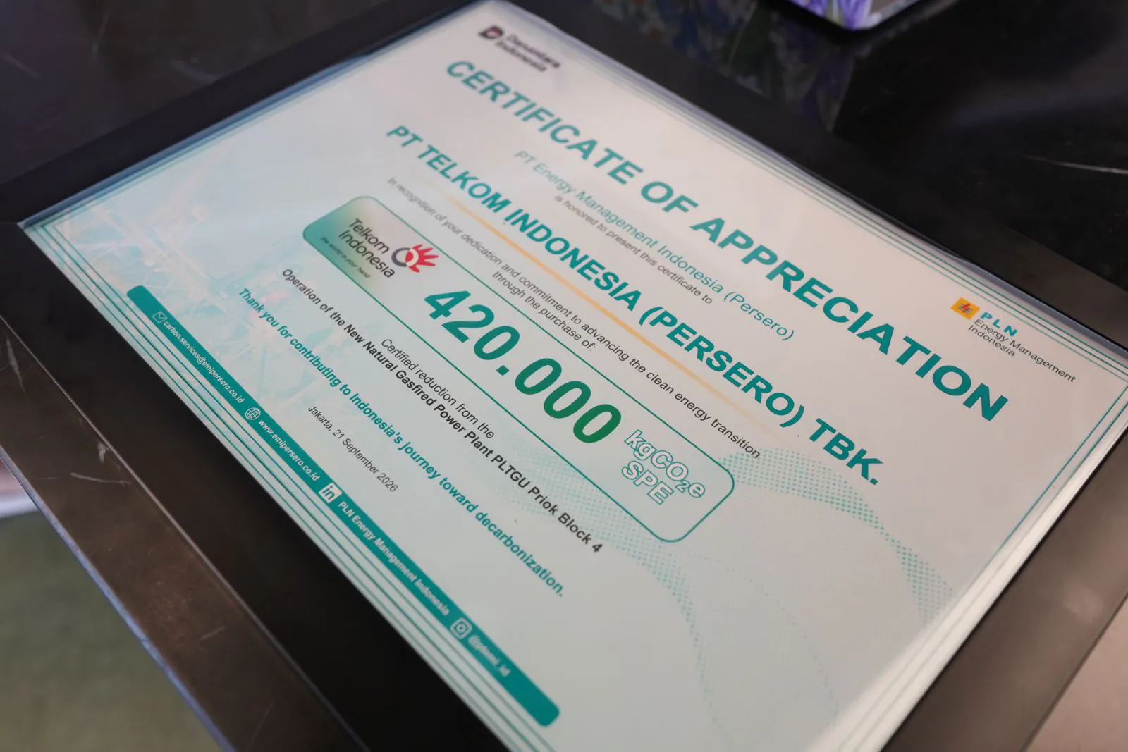 Dokumentasi pencapaian net zero emisi Cakupan 1 dan 2 di kawasan The Telkom Hub