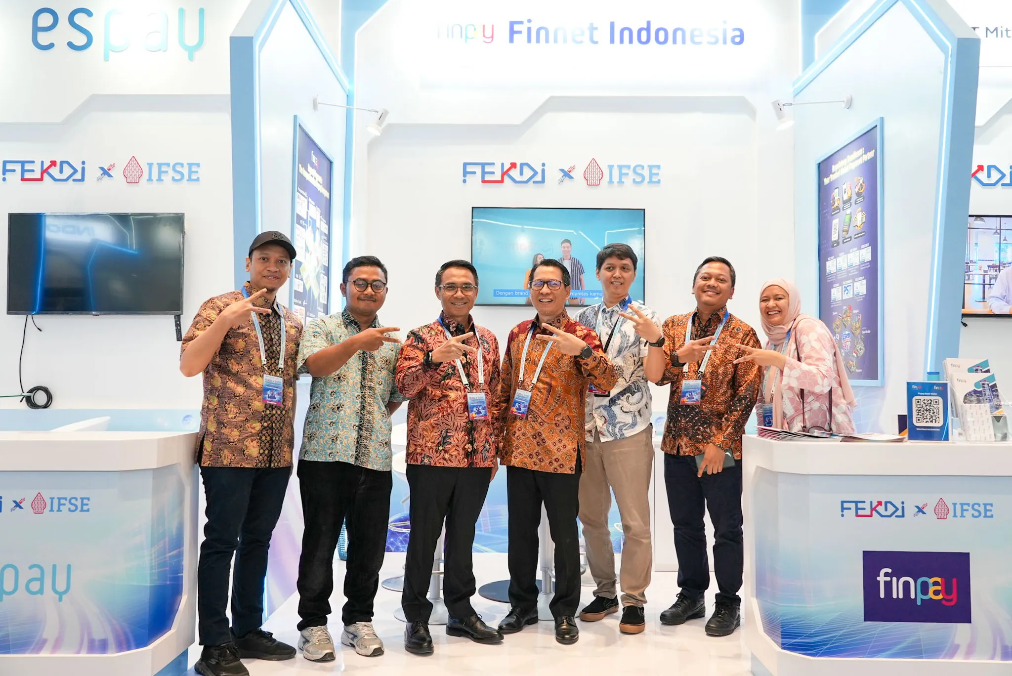 Suasana booth Telkom Solution di FEKDI x IFSE 2026 di Jakarta International Convention Center