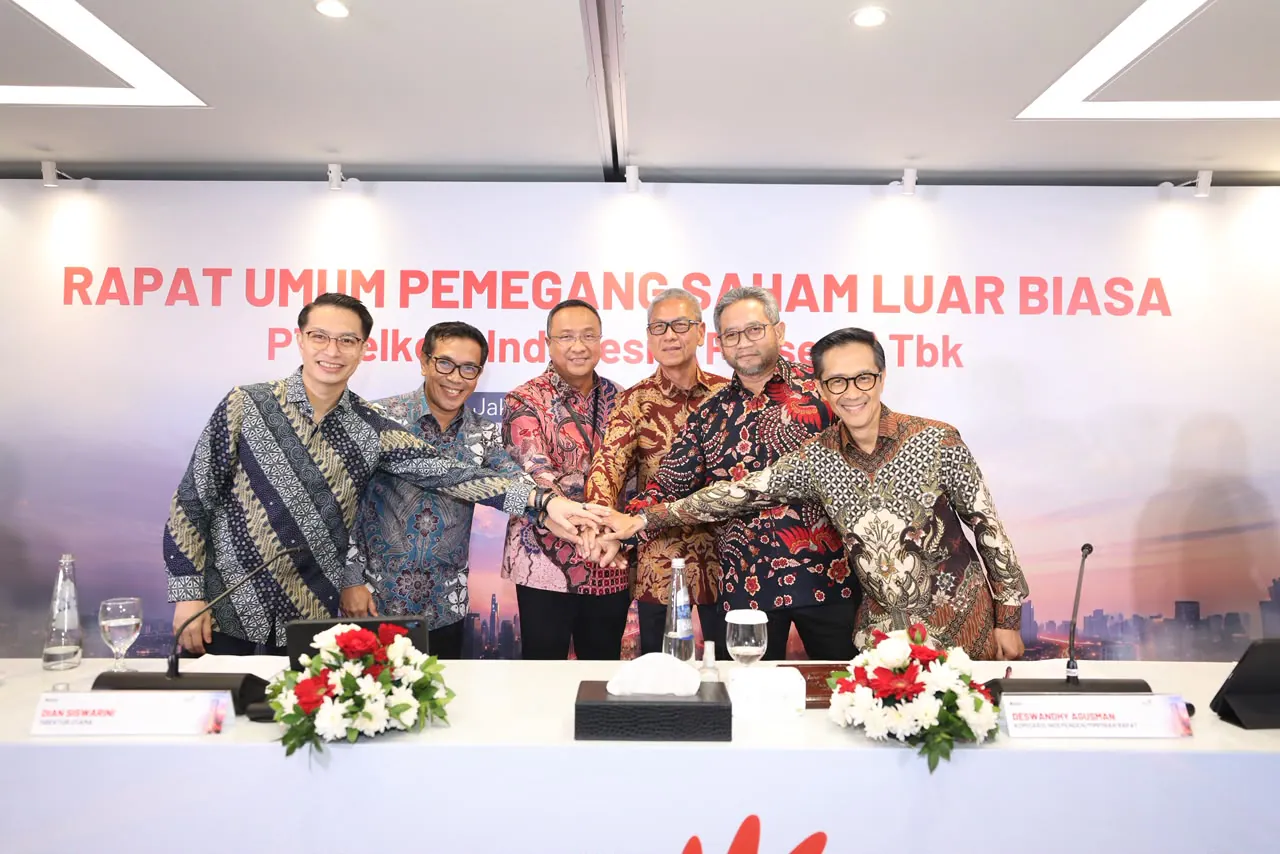 Jajaran Direksi dan Komisaris Telkom usai RUPSLB 2026 di Jakarta